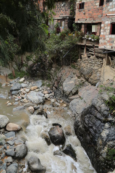 visita recorrido por la planta de tratamiento de aguas residuales San Fernando
visita recorrido por la planta de tratamiento de aguas residuales San Fernando
Marzo 15 2019
Para descargar esta fotografía en alta resolución, haga clic sobre la imagen hasta que la misma se despliegue en la pantalla completa; luego dé clic derecho y elija la opción "guardar imagen como". 
En caso de publicación por cualquier medio, solicitamos acompañarla del crédito: "Foto EPM"
Palabras clave: visita recorrido por la planta de tratamiento de aguas residuales San Fernando