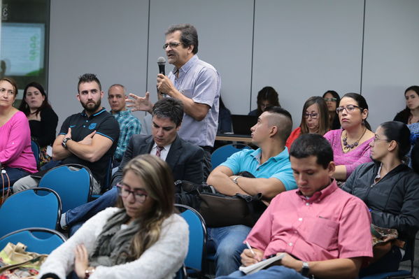 Encuentro ecosistema sostenible de proveedores
Encuentro ecosistema sostenible de proveedores
Fecha: Marzo 3 de 2017
Para descargar esta fotografía en alta resolución, haga clic sobre la imagen hasta que la misma se despliegue en la pantalla completa; luego dé clic derecho y elija la opción "guardar imagen como". 
En caso de publicación por cualquier medio, solicitamos acompañarla del crédito: "Foto EPM"
Palabras clave: Encuentro ecosistema sostenible proveedores