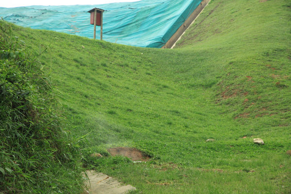 Visita relleno sanitario La Pradera
Visita relleno sanitario La Pradera
Fecha: Marzo 18 de 2014. 
Para descargar esta fotografía en alta resolución, haga clic sobre la imagen hasta que la misma se despliegue en la pantalla completa; luego dé clic derecho y elija la opción "guardar imagen como". 
En caso de publicación por cualquier medio, solicitamos acompañarla del crédito: "Foto EPM"

Palabras clave: Visita relleno sanitario La Pradera