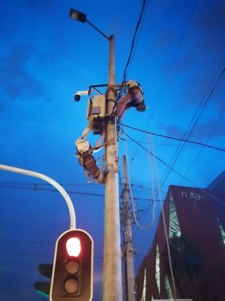 Piloto Ciudades Inteligentes
Piloto Ciudades Inteligentes
Marzo 18 2019
Para descargar esta fotografía en alta resolución, haga clic sobre la imagen hasta que la misma se despliegue en la pantalla completa; luego dé clic derecho y elija la opción "guardar imagen como". 
En caso de publicación por cualquier medio, solicitamos acompañarla del crédito: "Foto EPM"
Palabras clave: Piloto Ciudades Inteligentes