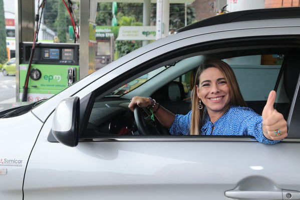 Gas natural vehicular
Gas natural vehicular
Fecha: 17 Mayo 2019.
Para descargar esta fotografía en alta resolución, haga clic sobre la imagen hasta que la misma se despliegue en la pantalla completa; luego dé clic derecho y elija la opción "guardar imagen como". 
En caso de publicación por cualquier medio, solicitamos acompañarla del crédito: "Foto EPM"
Palabras clave: Gas natural vehicular