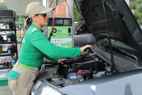Gas natural vehicular
Gas natural vehicular
Fecha: 17 Mayo 2019.
Para descargar esta fotografía en alta resolución, haga clic sobre la imagen hasta que la misma se despliegue en la pantalla completa; luego dé clic derecho y elija la opción "guardar imagen como". 
En caso de publicación por cualquier medio, solicitamos acompañarla del crédito: "Foto EPM"
Palabras clave: Gas natural vehicular