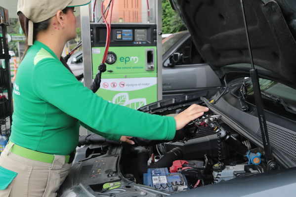 Gas natural vehicular
Gas natural vehicular
Fecha: 17 Mayo 2019.
Para descargar esta fotografía en alta resolución, haga clic sobre la imagen hasta que la misma se despliegue en la pantalla completa; luego dé clic derecho y elija la opción "guardar imagen como". 
En caso de publicación por cualquier medio, solicitamos acompañarla del crédito: "Foto EPM"
Palabras clave: Gas natural vehicular