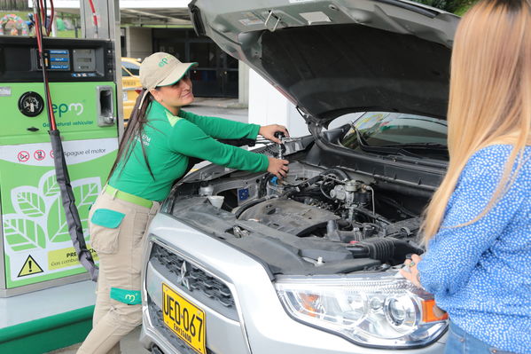 Gas natural vehicular
Gas natural vehicular
Fecha: 17 Mayo 2019.
Para descargar esta fotografía en alta resolución, haga clic sobre la imagen hasta que la misma se despliegue en la pantalla completa; luego dé clic derecho y elija la opción "guardar imagen como". 
En caso de publicación por cualquier medio, solicitamos acompañarla del crédito: "Foto EPM"
Palabras clave: Gas natural vehicular