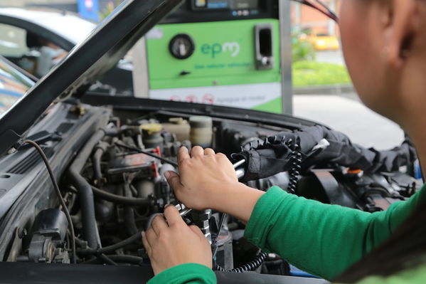 Gas natural vehicular
Gas natural vehicular
Fecha: 17 Mayo 2019.
Para descargar esta fotografía en alta resolución, haga clic sobre la imagen hasta que la misma se despliegue en la pantalla completa; luego dé clic derecho y elija la opción "guardar imagen como". 
En caso de publicación por cualquier medio, solicitamos acompañarla del crédito: "Foto EPM"
Palabras clave: Gas natural vehicular