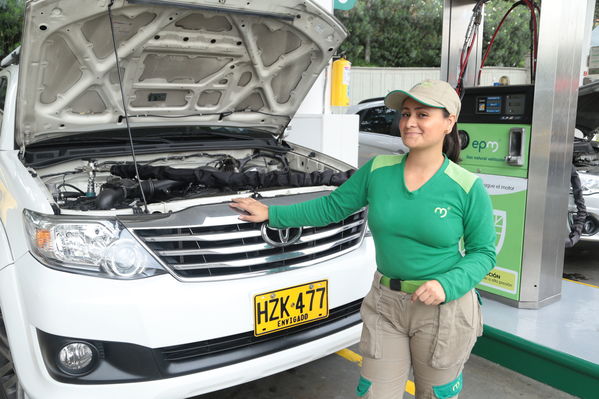 Gas natural vehicular
Gas natural vehicular
Fecha: 17 Mayo 2019.
Para descargar esta fotografía en alta resolución, haga clic sobre la imagen hasta que la misma se despliegue en la pantalla completa; luego dé clic derecho y elija la opción "guardar imagen como". 
En caso de publicación por cualquier medio, solicitamos acompañarla del crédito: "Foto EPM"
Palabras clave: Gas natural vehicular