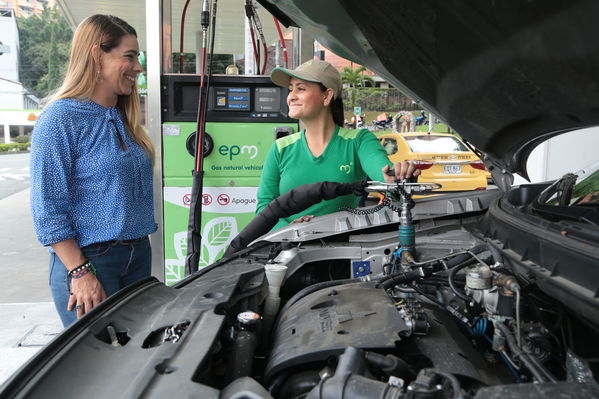 Gas natural vehicular
Gas natural vehicular
Fecha: 17 Mayo 2019.
Para descargar esta fotografía en alta resolución, haga clic sobre la imagen hasta que la misma se despliegue en la pantalla completa; luego dé clic derecho y elija la opción "guardar imagen como". 
En caso de publicación por cualquier medio, solicitamos acompañarla del crédito: "Foto EPM"
Palabras clave: Gas natural vehicular
