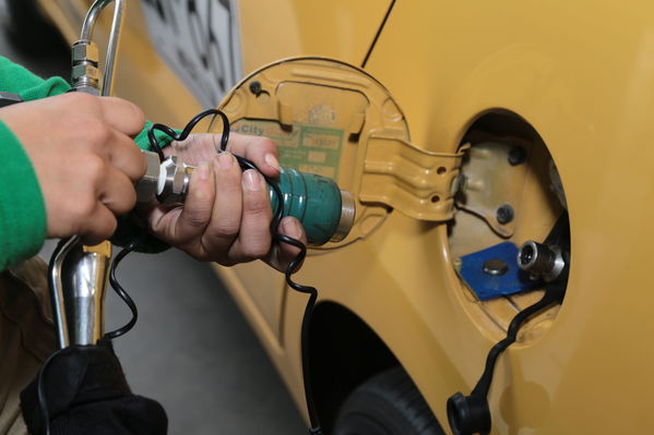 Gas natural vehicular
Gas natural vehicular
Fecha: 17 Mayo 2019.
Para descargar esta fotografía en alta resolución, haga clic sobre la imagen hasta que la misma se despliegue en la pantalla completa; luego dé clic derecho y elija la opción "guardar imagen como". 
En caso de publicación por cualquier medio, solicitamos acompañarla del crédito: "Foto EPM"
Palabras clave: Gas natural vehicular