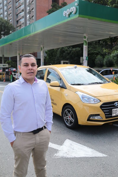 Gas natural vehicular
Gas natural vehicular
Fecha: 17 Mayo 2019.
Para descargar esta fotografía en alta resolución, haga clic sobre la imagen hasta que la misma se despliegue en la pantalla completa; luego dé clic derecho y elija la opción "guardar imagen como". 
En caso de publicación por cualquier medio, solicitamos acompañarla del crédito: "Foto EPM"
Palabras clave: Gas natural vehicular