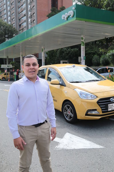 Gas natural vehicular
Gas natural vehicular
Fecha: 17 Mayo 2019.
Para descargar esta fotografía en alta resolución, haga clic sobre la imagen hasta que la misma se despliegue en la pantalla completa; luego dé clic derecho y elija la opción "guardar imagen como". 
En caso de publicación por cualquier medio, solicitamos acompañarla del crédito: "Foto EPM"
Palabras clave: Gas natural vehicular
