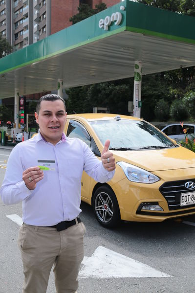 Gas natural vehicular
Gas natural vehicular
Fecha: 17 Mayo 2019.
Para descargar esta fotografía en alta resolución, haga clic sobre la imagen hasta que la misma se despliegue en la pantalla completa; luego dé clic derecho y elija la opción "guardar imagen como". 
En caso de publicación por cualquier medio, solicitamos acompañarla del crédito: "Foto EPM"
Palabras clave: Gas natural vehicular