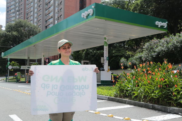 Gas natural vehicular
Gas natural vehicular
Fecha: 17 Mayo 2019.
Para descargar esta fotografía en alta resolución, haga clic sobre la imagen hasta que la misma se despliegue en la pantalla completa; luego dé clic derecho y elija la opción "guardar imagen como". 
En caso de publicación por cualquier medio, solicitamos acompañarla del crédito: "Foto EPM"
Palabras clave: Gas natural vehicular