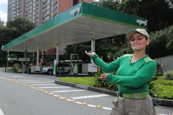 Gas natural vehicular
Gas natural vehicular
Fecha: 17 Mayo 2019.
Para descargar esta fotografía en alta resolución, haga clic sobre la imagen hasta que la misma se despliegue en la pantalla completa; luego dé clic derecho y elija la opción "guardar imagen como". 
En caso de publicación por cualquier medio, solicitamos acompañarla del crédito: "Foto EPM"
Palabras clave: Gas natural vehicular