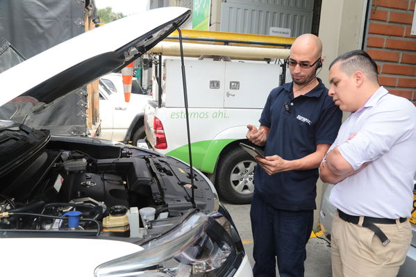 Gas natural vehicular
Gas natural vehicular
Fecha: 17 Mayo 2019.
Para descargar esta fotografía en alta resolución, haga clic sobre la imagen hasta que la misma se despliegue en la pantalla completa; luego dé clic derecho y elija la opción "guardar imagen como". 
En caso de publicación por cualquier medio, solicitamos acompañarla del crédito: "Foto EPM"
Palabras clave: Gas natural vehicular