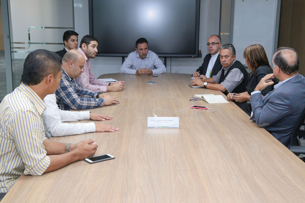 Rueda Prensa Contingencia Hidroituango reunión alcaldes  
Fecha: 2 Mayo 2018.
Rueda Prensa Contingencia Hidroituango, reunión alcaldes.  
Para descargar esta fotografía en alta resolución, haga clic sobre la imagen hasta que la misma se despliegue en la pantalla completa; luego dé clic derecho y elija la opción "guardar imagen como". 
En caso de publicación por cualquier medio, solicitamos acompañarla del crédito: "Foto EPM"
Palabras clave: Rueda Prensa Contingencia Hidroituango reunión alcaldes