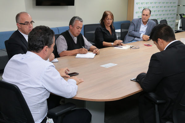 Rueda Prensa Contingencia Hidroituango reunión alcaldes  
Fecha: 2 Mayo 2018.
Rueda Prensa Contingencia Hidroituango, reunión alcaldes.  
Para descargar esta fotografía en alta resolución, haga clic sobre la imagen hasta que la misma se despliegue en la pantalla completa; luego dé clic derecho y elija la opción "guardar imagen como". 
En caso de publicación por cualquier medio, solicitamos acompañarla del crédito: "Foto EPM"
Palabras clave: Rueda Prensa Contingencia Hidroituango reunión alcaldes