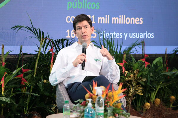 Rendición Cuentas 2020
Rendición de Cuentas 2020.
Fecha: 13 Mayo 2021.
Para descargar esta fotografía en alta resolución, haga clic sobre la imagen hasta que la misma se despliegue en la pantalla completa; luego dé clic derecho y elija la opción "guardar imagen como". 
En caso de publicación por cualquier medio, solicitamos acompañarla del crédito: "Foto EPM"
Palabras clave: Rendición Cuentas 2020