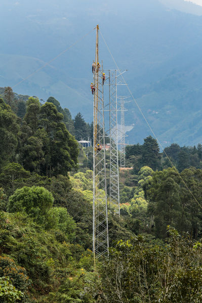 Proyecto Bello Guayabal Ancón
Proyecto Bello-Guayabal-Ancón
Fecha: Mayo 17 de 2017
Para descargar esta fotografía en alta resolución, haga clic sobre la imagen hasta que la misma se despliegue en la pantalla completa; luego dé clic derecho y elija la opción "guardar imagen como". 
En caso de publicación por cualquier medio, solicitamos acompañarla del crédito: "Foto EPM"
Palabras clave: Proyecto Bello Guayabal Ancón