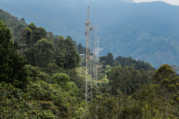 Proyecto Bello Guayabal Ancón
Proyecto Bello-Guayabal-Ancón
Fecha: Mayo 17 de 2017
Para descargar esta fotografía en alta resolución, haga clic sobre la imagen hasta que la misma se despliegue en la pantalla completa; luego dé clic derecho y elija la opción "guardar imagen como". 
En caso de publicación por cualquier medio, solicitamos acompañarla del crédito: "Foto EPM"
Palabras clave: Proyecto Bello Guayabal Ancón