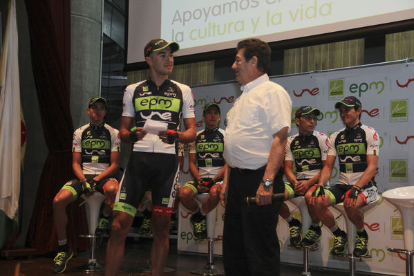 Lanzamiento del equipo de ciclismo EPM – UNE - Área Metropolitana
Lanzamiento del equipo de ciclismo EPM – UNE - Área Metropolitana
Fecha: Marzo 12 de 2014
Para descargar esta fotografía en alta resolución, haga clic sobre la imagen hasta que la misma se despliegue en la pantalla completa; luego dé clic derecho y elija la opción "guardar imagen como". 
En caso de publicación por cualquier medio, solicitamos acompañarla del crédito: "Foto EPM"
Palabras clave: Lanzamiento equipo ciclismo EPM UNE Área Metropolitana