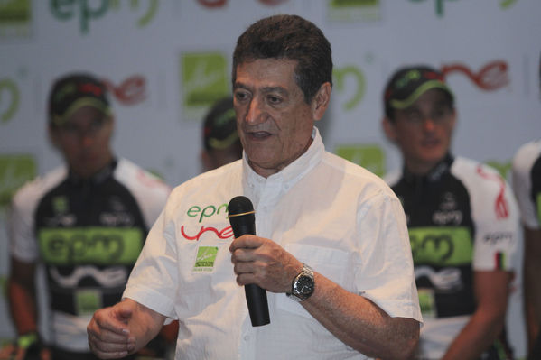 Lanzamiento del equipo de ciclismo EPM – UNE - Área Metropolitana
Lanzamiento del equipo de ciclismo EPM – UNE - Área Metropolitana
Fecha: Marzo 12 de 2014
Para descargar esta fotografía en alta resolución, haga clic sobre la imagen hasta que la misma se despliegue en la pantalla completa; luego dé clic derecho y elija la opción "guardar imagen como". 
En caso de publicación por cualquier medio, solicitamos acompañarla del crédito: "Foto EPM"
Palabras clave: Lanzamiento equipo ciclismo EPM UNE Área Metropolitana