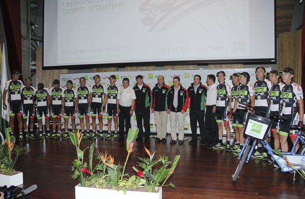 Lanzamiento del equipo de ciclismo EPM – UNE - Área Metropolitana
Fecha: Marzo 12 de 2014
Para descargar esta fotografía en alta resolución, haga clic sobre la imagen hasta que la misma se despliegue en la pantalla completa; luego dé clic derecho y elija la opción "guardar imagen como". 
En caso de publicación por cualquier medio, solicitamos acompañarla del crédito: "Foto EPM"
Palabras clave: Lanzamiento equipo ciclismo EPM UNE Área Metropolitana