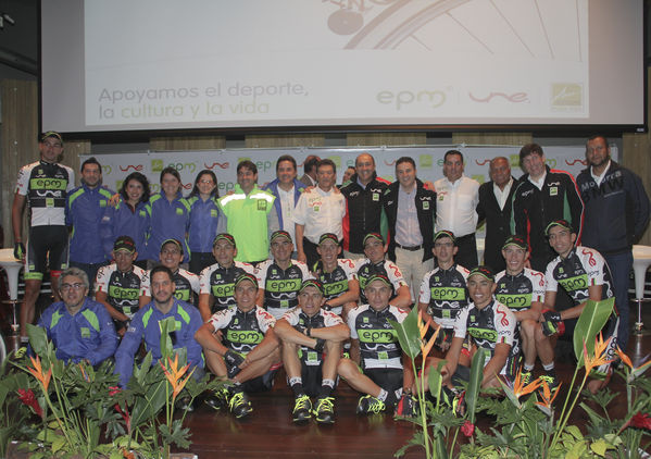 Lanzamiento del equipo de ciclismo EPM – UNE - Área Metropolitana
Lanzamiento del equipo de ciclismo EPM – UNE - Área Metropolitana
Fecha: Marzo 12 de 2014
Para descargar esta fotografía en alta resolución, haga clic sobre la imagen hasta que la misma se despliegue en la pantalla completa; luego dé clic derecho y elija la opción "guardar imagen como". 
En caso de publicación por cualquier medio, solicitamos acompañarla del crédito: "Foto EPM"

Palabras clave: Lanzamiento equipo ciclismo EPM UNE Área Metropolitana
