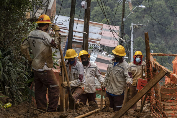 Avances conexión aguas potables oriente Medellín
Avances conexión aguas potables oriente Medellín
Fecha: Marzo 17 2021.
Para descargar esta fotografía en alta resolución, haga clic sobre la imagen hasta que la misma se despliegue en la pantalla completa; luego dé clic derecho y elija la opción "guardar imagen como". 
En caso de publicación por cualquier medio, solicitamos acompañarla del crédito: "Foto EPM"
Palabras clave: Avances conexión aguas potables oriente Medellín