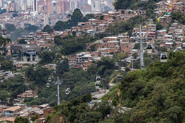 Avances conexión aguas potables oriente Medellín
Avances conexión aguas potables oriente Medellín
Fecha: Marzo 17 2021.
Para descargar esta fotografía en alta resolución, haga clic sobre la imagen hasta que la misma se despliegue en la pantalla completa; luego dé clic derecho y elija la opción "guardar imagen como". 
En caso de publicación por cualquier medio, solicitamos acompañarla del crédito: "Foto EPM"
Palabras clave: Avances conexión aguas potables oriente Medellín