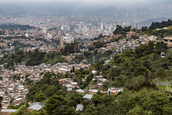 Avances conexión aguas potables oriente Medellín
Avances conexión aguas potables oriente Medellín
Fecha: Marzo 17 2021.
Para descargar esta fotografía en alta resolución, haga clic sobre la imagen hasta que la misma se despliegue en la pantalla completa; luego dé clic derecho y elija la opción "guardar imagen como". 
En caso de publicación por cualquier medio, solicitamos acompañarla del crédito: "Foto EPM"
Palabras clave: Avances conexión aguas potables oriente Medellín