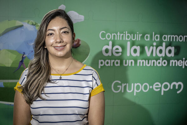 Equipo Servicios Compartidos
Equipo de Servicios Compartidos.
Fecha: Marzo 18 2021
Para descargar esta fotografía en alta resolución, haga clic sobre la imagen hasta que la misma se despliegue en la pantalla completa; luego dé clic derecho y elija la opción "guardar imagen como". 
En caso de publicación por cualquier medio, solicitamos acompañarla del crédito: "Foto EPM"
Palabras clave: Equipo Servicios Compartidos