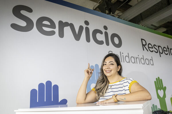 Equipo Servicios Compartidos
Equipo de Servicios Compartidos.
Fecha: Marzo 18 2021
Para descargar esta fotografía en alta resolución, haga clic sobre la imagen hasta que la misma se despliegue en la pantalla completa; luego dé clic derecho y elija la opción "guardar imagen como". 
En caso de publicación por cualquier medio, solicitamos acompañarla del crédito: "Foto EPM"
Palabras clave: Equipo Servicios Compartidos