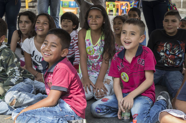 Día del Cliente en San Cristobal
Día del Cliente en San Cristobal
Fecha: Marzo 24 de 2018
Para descargar esta fotografía en alta resolución, haga clic sobre la imagen hasta que la misma se despliegue en la pantalla completa; luego dé clic derecho y elija la opción "guardar imagen como". 
En caso de publicación por cualquier medio, solicitamos acompañarla del crédito: "Foto EPM"
Palabras clave: Día Cliente San Cristobal