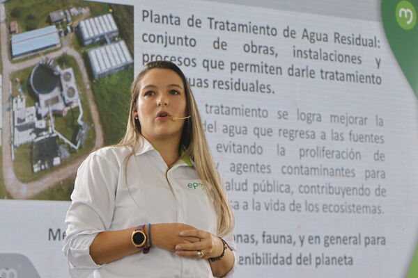 Visita obras Planta Tranvia Rionegro
Para descargar esta fotografía en alta resolución, haga clic sobre la imagen hasta que la misma se despliegue en la pantalla completa; luego dé clic derecho y elija la opción "guardar imagen como".
En caso de publicación por cualquier medio, solicitamos acompañarla del crédito: "Foto EPM"

Palabras clave: Visita obras Planta Tranvia Rionegro