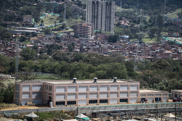 Avance obras PTAR Aguas Claras marzo 2018
Avance de obras PTAR Aguas Claras – 6 de marzo 2018
Fecha: Marzo 6 de 2018
Para descargar esta fotografía en alta resolución, haga clic sobre la imagen hasta que la misma se despliegue en la pantalla completa; luego dé clic derecho y elija la opción "guardar imagen como". 
En caso de publicación por cualquier medio, solicitamos acompañarla del crédito: "Foto EPM"

Palabras clave: Avance obras PTAR Aguas Claras marzo 2018