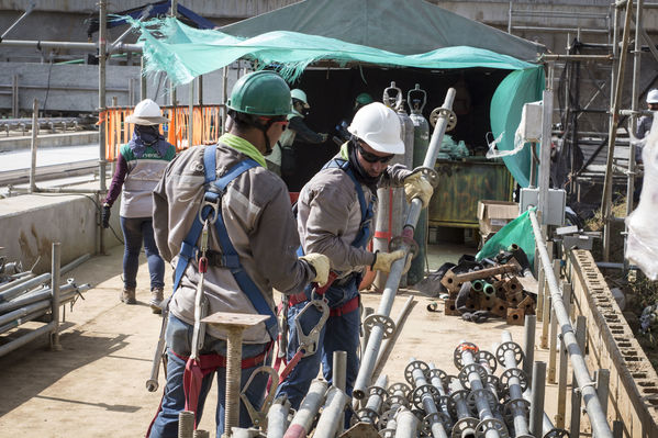 Avance obras PTAR Aguas Claras marzo 2018
Avance de obras PTAR Aguas Claras – 6 de marzo 2018
Fecha: Marzo 6 de 2018
Para descargar esta fotografía en alta resolución, haga clic sobre la imagen hasta que la misma se despliegue en la pantalla completa; luego dé clic derecho y elija la opción "guardar imagen como". 
En caso de publicación por cualquier medio, solicitamos acompañarla del crédito: "Foto EPM"

Palabras clave: Avance obras PTAR Aguas Claras marzo 2018