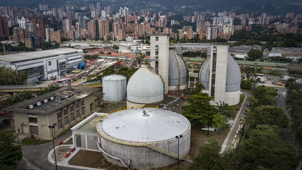 Planta de tratamiento de San Fernando 20 años de servicio
Fecha: Mayo 14 de 2020
Para descargar esta fotografía en alta resolución, haga clic sobre la imagen hasta que la misma se despliegue en la pantalla completa; luego dé clic derecho y elija la opción "guardar imagen como".
En caso de publicación por cualquier medio, solicitamos acompañarla del crédito: "Foto EPM"
