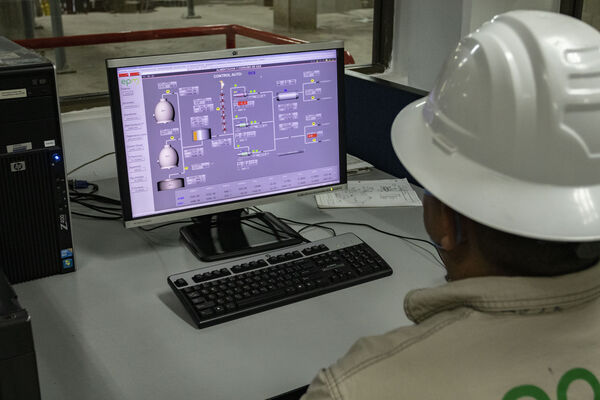 Planta de tratamiento de San Fernando 20 años de servicio
Fecha: Mayo 14 de 2020
Para descargar esta fotografía en alta resolución, haga clic sobre la imagen hasta que la misma se despliegue en la pantalla completa; luego dé clic derecho y elija la opción "guardar imagen como".
En caso de publicación por cualquier medio, solicitamos acompañarla del crédito: "Foto EPM"
