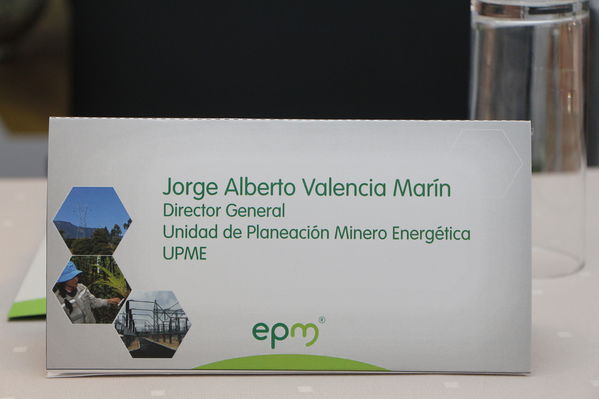 Rueda de prensa – Entrada en operación de Nueva Esperanza
Rueda de prensa – Entrada en operación de Nueva Esperanza
Fecha: Mayo 16 de 2017. Ciudad: Bogotá
Para descargar esta fotografía en alta resolución, haga clic sobre la imagen hasta que la misma se despliegue en la pantalla completa; luego dé clic derecho y elija la opción "guardar imagen como". 
En caso de publicación por cualquier medio, solicitamos acompañarla del crédito: "Foto EPM"
Palabras clave: Rueda de prensa – Entrada en operación de Nueva Esperanza