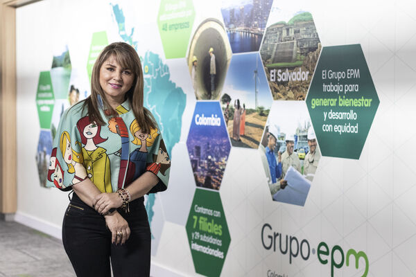VP Relaciones Corporativas Mabel López
VP Relaciones Corporativas Mabel López
Fecha: Mayo 25 2021
Para descargar esta fotografía en alta resolución, haga clic sobre la imagen hasta que la misma se despliegue en la pantalla completa; luego dé clic derecho y elija la opción "guardar imagen como". 
En caso de publicación por cualquier medio, solicitamos acompañarla del crédito: "Foto EPM"
Palabras clave: VP Relaciones Corporativas Mabel López