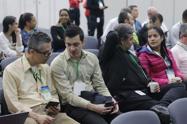 Innovar+
Innovar+
Fecha: 28 Mayo 2019.
Para descargar esta fotografía en alta resolución, haga clic sobre la imagen hasta que la misma se despliegue en la pantalla completa; luego dé clic derecho y elija la opción "guardar imagen como". 
En caso de publicación por cualquier medio, solicitamos acompañarla del crédito: "Foto EPM"
Palabras clave: Innovar+