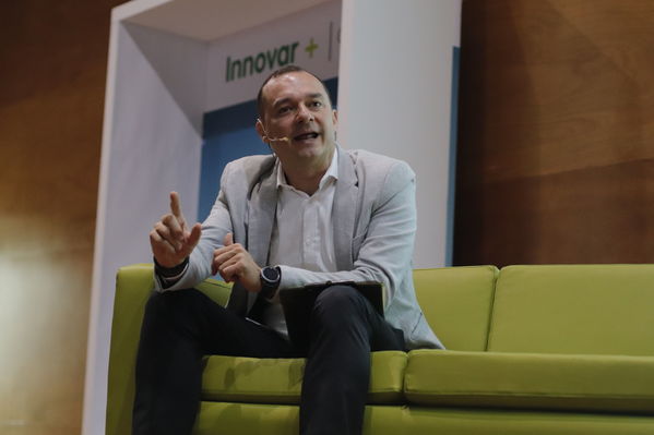 Innovar+
Innovar+
Fecha: 28 Mayo 2019.
Para descargar esta fotografía en alta resolución, haga clic sobre la imagen hasta que la misma se despliegue en la pantalla completa; luego dé clic derecho y elija la opción "guardar imagen como". 
En caso de publicación por cualquier medio, solicitamos acompañarla del crédito: "Foto EPM"
Palabras clave: Innovar+