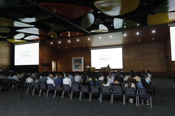 Innovar+
Innovar+
Fecha: 28 Mayo 2019.
Para descargar esta fotografía en alta resolución, haga clic sobre la imagen hasta que la misma se despliegue en la pantalla completa; luego dé clic derecho y elija la opción "guardar imagen como". 
En caso de publicación por cualquier medio, solicitamos acompañarla del crédito: "Foto EPM"
Palabras clave: Innovar+