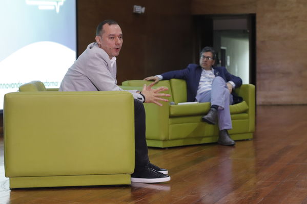 Innovar+
Innovar+
Fecha: 28 Mayo 2019.
Para descargar esta fotografía en alta resolución, haga clic sobre la imagen hasta que la misma se despliegue en la pantalla completa; luego dé clic derecho y elija la opción "guardar imagen como". 
En caso de publicación por cualquier medio, solicitamos acompañarla del crédito: "Foto EPM"
Palabras clave: Innovar+