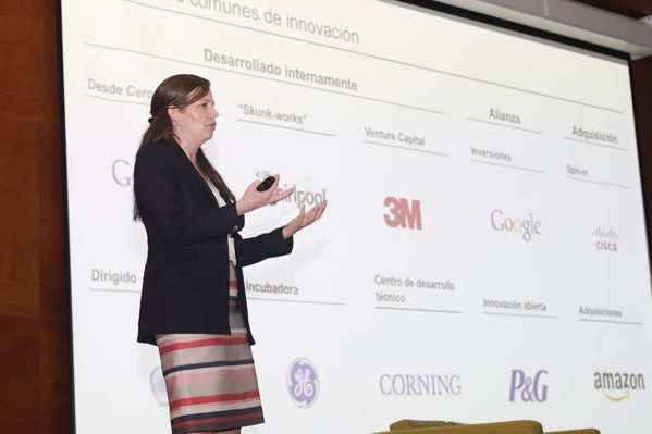 Innovar+
Innovar+
Fecha: 28 Mayo 2019.
Para descargar esta fotografía en alta resolución, haga clic sobre la imagen hasta que la misma se despliegue en la pantalla completa; luego dé clic derecho y elija la opción "guardar imagen como". 
En caso de publicación por cualquier medio, solicitamos acompañarla del crédito: "Foto EPM"
Palabras clave: Innovar+