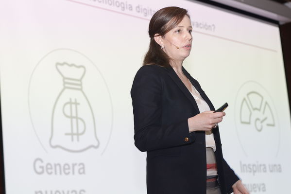 Innovar+
Innovar+
Fecha: 28 Mayo 2019.
Para descargar esta fotografía en alta resolución, haga clic sobre la imagen hasta que la misma se despliegue en la pantalla completa; luego dé clic derecho y elija la opción "guardar imagen como". 
En caso de publicación por cualquier medio, solicitamos acompañarla del crédito: "Foto EPM"
Palabras clave: Innovar+