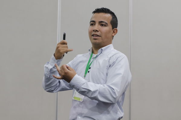 Innovar+
Innovar+
Fecha: 28 Mayo 2019.
Para descargar esta fotografía en alta resolución, haga clic sobre la imagen hasta que la misma se despliegue en la pantalla completa; luego dé clic derecho y elija la opción "guardar imagen como". 
En caso de publicación por cualquier medio, solicitamos acompañarla del crédito: "Foto EPM"
Palabras clave: Innovar+