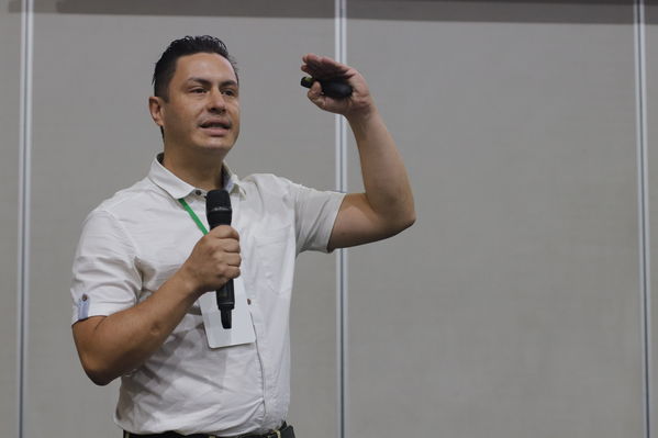 Innovar+
Innovar+
Fecha: 28 Mayo 2019.
Para descargar esta fotografía en alta resolución, haga clic sobre la imagen hasta que la misma se despliegue en la pantalla completa; luego dé clic derecho y elija la opción "guardar imagen como". 
En caso de publicación por cualquier medio, solicitamos acompañarla del crédito: "Foto EPM"
Palabras clave: Innovar+