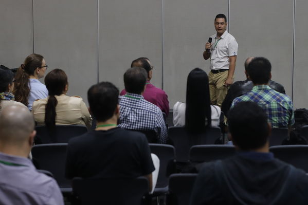 Innovar+
Innovar+
Fecha: 28 Mayo 2019.
Para descargar esta fotografía en alta resolución, haga clic sobre la imagen hasta que la misma se despliegue en la pantalla completa; luego dé clic derecho y elija la opción "guardar imagen como". 
En caso de publicación por cualquier medio, solicitamos acompañarla del crédito: "Foto EPM"
Palabras clave: Innovar+