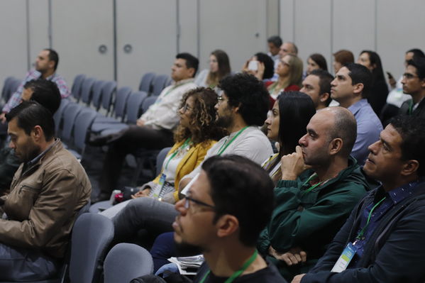 Innovar+
Innovar+
Fecha: 28 Mayo 2019.
Para descargar esta fotografía en alta resolución, haga clic sobre la imagen hasta que la misma se despliegue en la pantalla completa; luego dé clic derecho y elija la opción "guardar imagen como". 
En caso de publicación por cualquier medio, solicitamos acompañarla del crédito: "Foto EPM"
Palabras clave: Innovar+